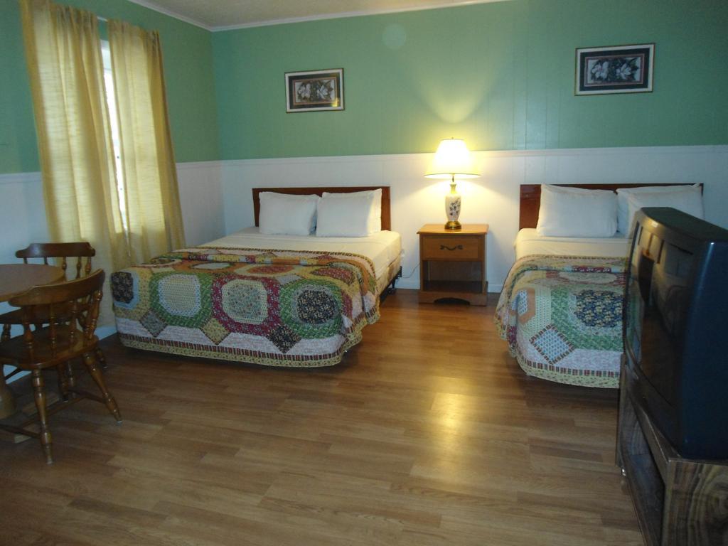 Flower Field Inn And Cottages Страудсберг Номер фото